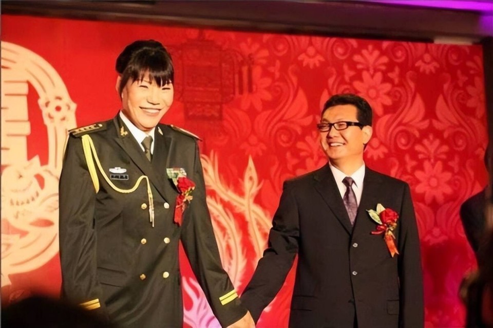 她曾收获, com, 证揭幕战冠